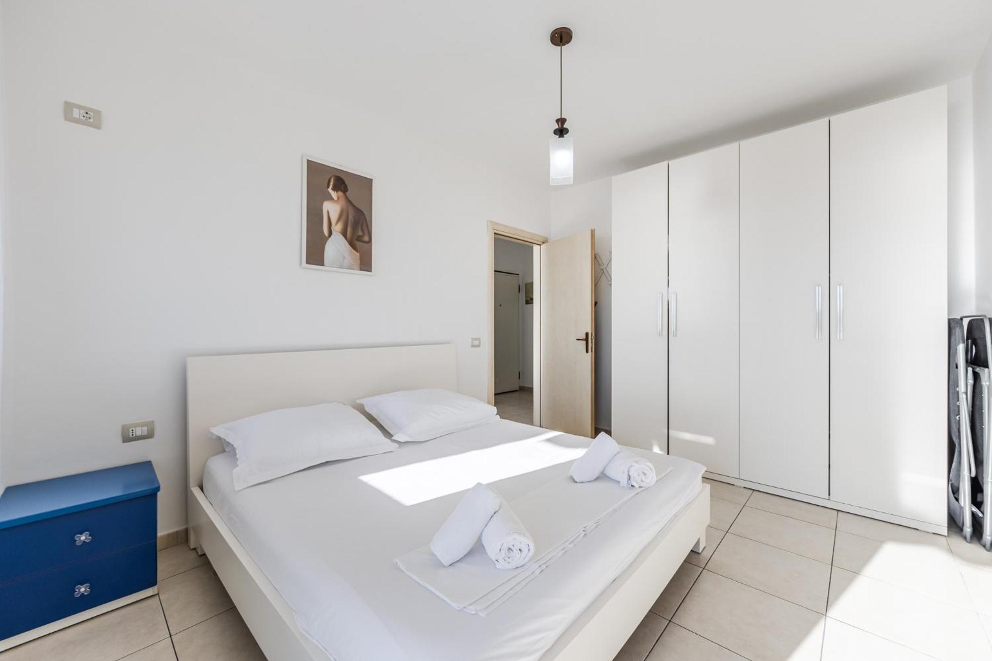 The Beachfront Apartment ดูร์เรส ภายนอก รูปภาพ